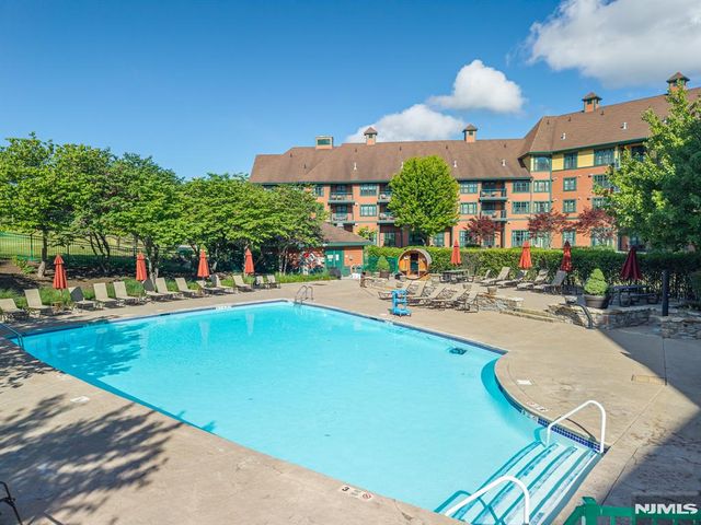 200 State Rt 94 404, Vernon, NJ 07462