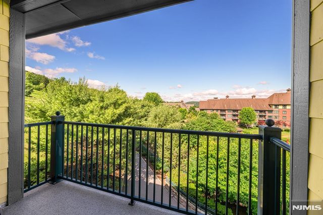 200 State Rt 94 404, Vernon, NJ 07462