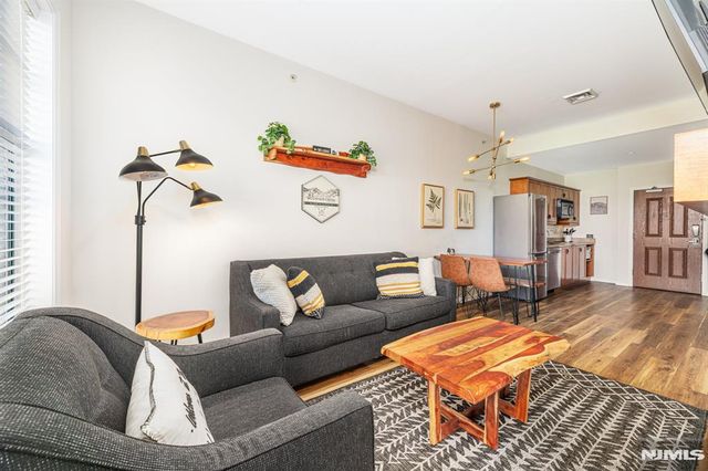 200 State Rt 94 404, Vernon, NJ 07462