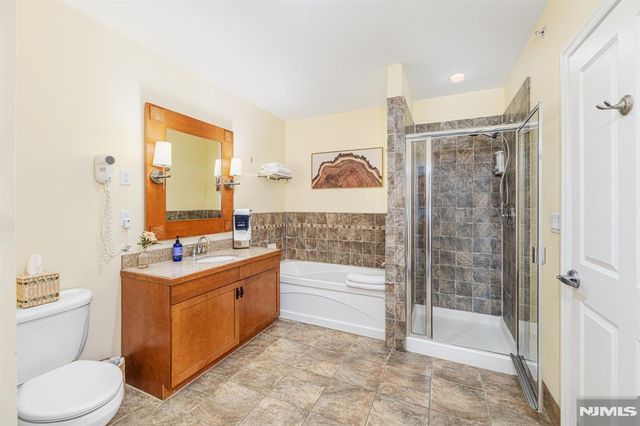 200 State Rt 94 404, Vernon, NJ 07462