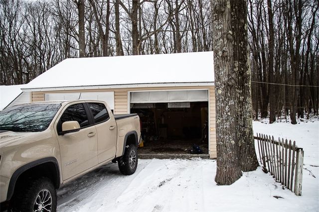 1227 Mount Carmel Dr, Ogle Twp, PA 15963