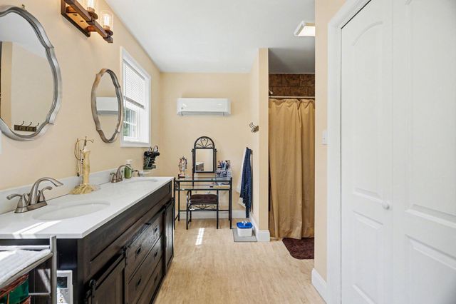 219 MAPLE AVE, Quarryville, PA 17566