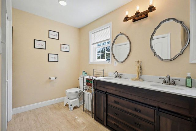 219 MAPLE AVE, Quarryville, PA 17566