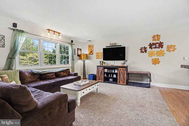 219 MAPLE AVE, Quarryville, PA 17566