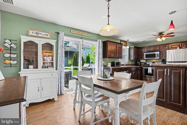 219 MAPLE AVE, Quarryville, PA 17566