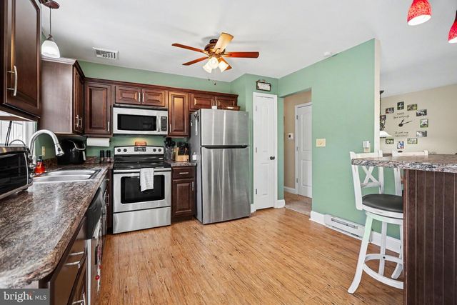 219 MAPLE AVE, Quarryville, PA 17566