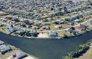 1301 SE 5th CT, Cape Coral, FL 33990