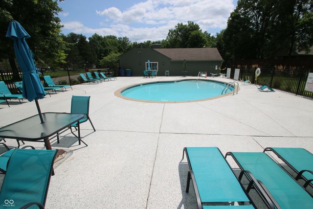 614 Conner Creek Drive, Fishers, IN 46038