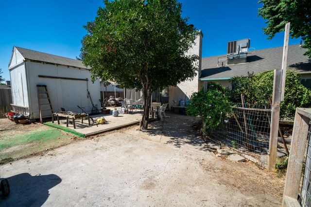 19893 Lucas Ct, Hilmar, CA 95324