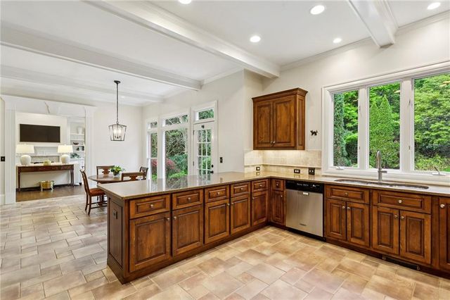 4833 Rivercliff Drive SE, Marietta, GA 30067