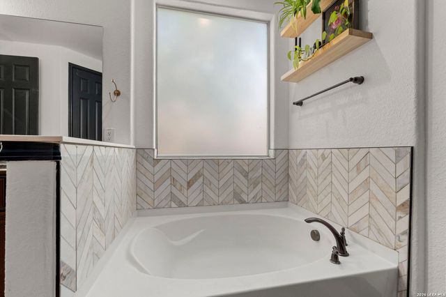 3426 Puesta De Sol, San Antonio, TX 78261