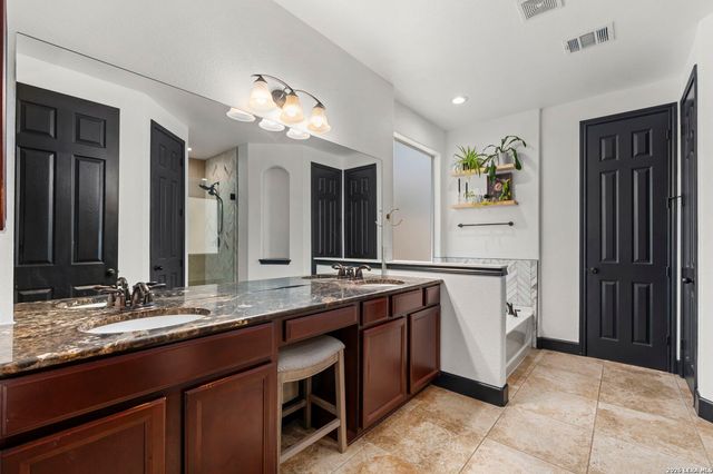 3426 Puesta De Sol, San Antonio, TX 78261