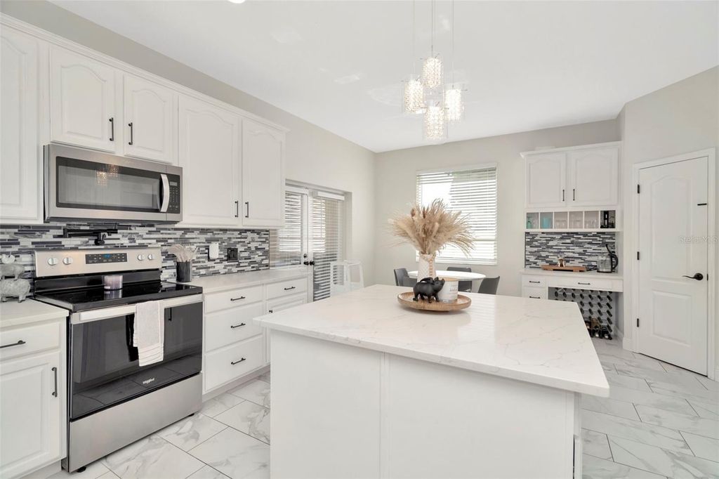 Image 14 of property listing at 4612 NETHERWOOD DRIVE, Tampa, FL 33624