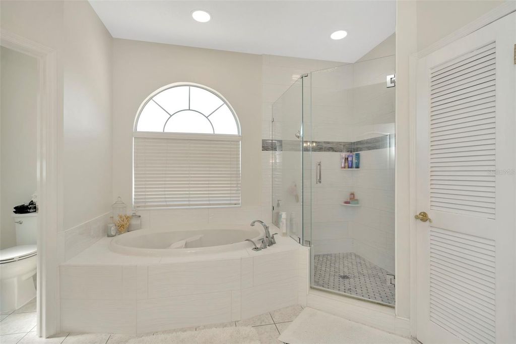 Image 30 of property listing at 4612 NETHERWOOD DRIVE, Tampa, FL 33624