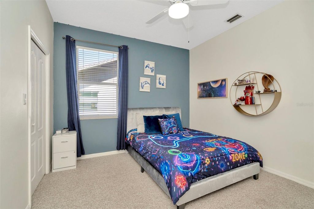 Image 6 of property listing at 4612 NETHERWOOD DRIVE, Tampa, FL 33624