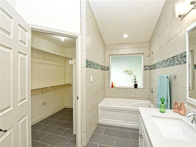 1107 Hatteras DR, Austin, TX 78753