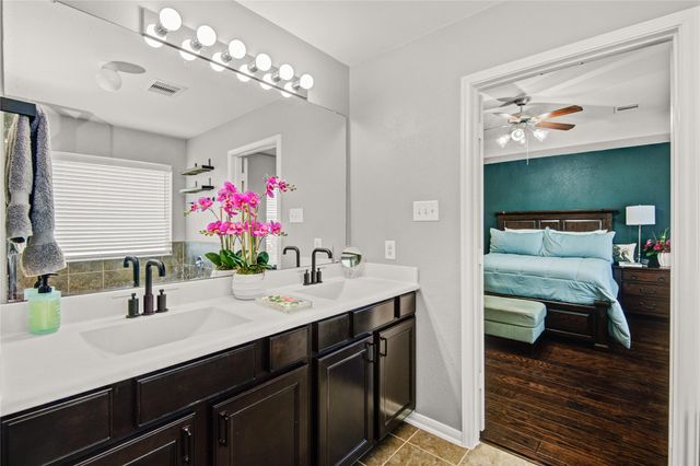 6527 Wilshire Fern, Houston, TX 77040