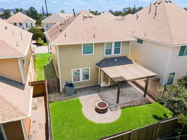 6527 Wilshire Fern, Houston, TX 77040