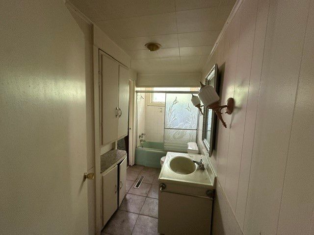 315 Morrison Ave, Perry Twp, PA 16117