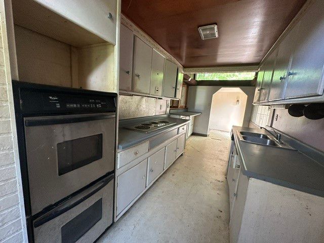 315 Morrison Ave, Perry Twp, PA 16117