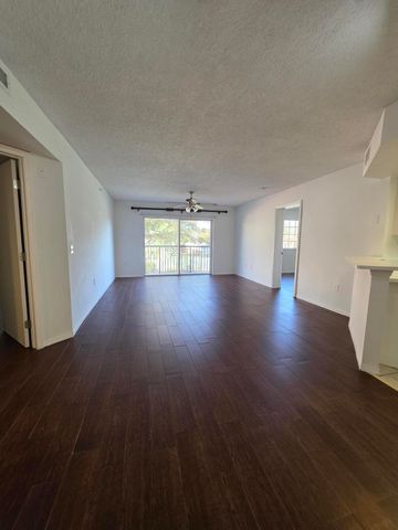 4175 N Haverhill Road 907, West Palm Beach, FL 33417