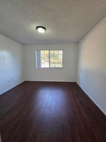 4175 N Haverhill Road 907, West Palm Beach, FL 33417