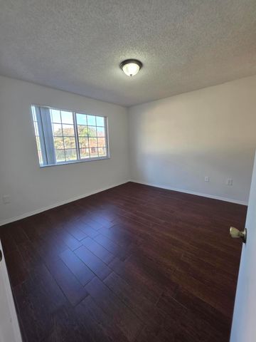 4175 N Haverhill Road 907, West Palm Beach, FL 33417