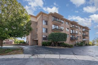 4009 W 93rd Place 4B, Oak Lawn, IL 60453