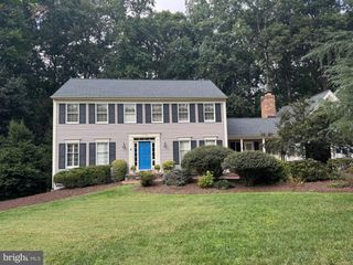 12498 CAVALIER DR, Woodbridge, VA 22192