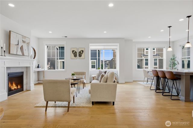 18615 46th Avenue SE, Bothell, WA 98012