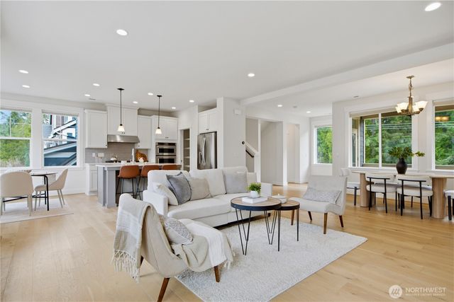 18615 46th Avenue SE, Bothell, WA 98012