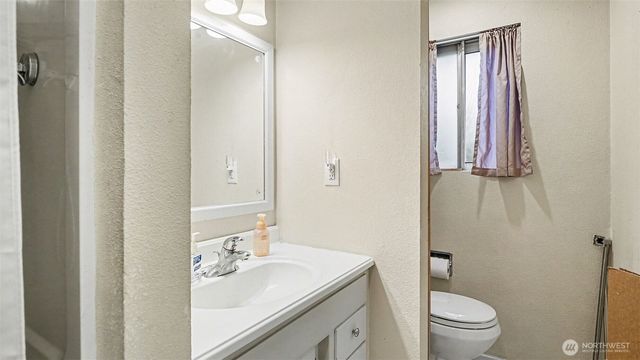 29902 26th Avenue S, Federal Way, WA 98003