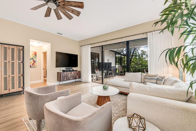165 SHERWOOD FOREST Drive, Delray Beach, FL 33445
