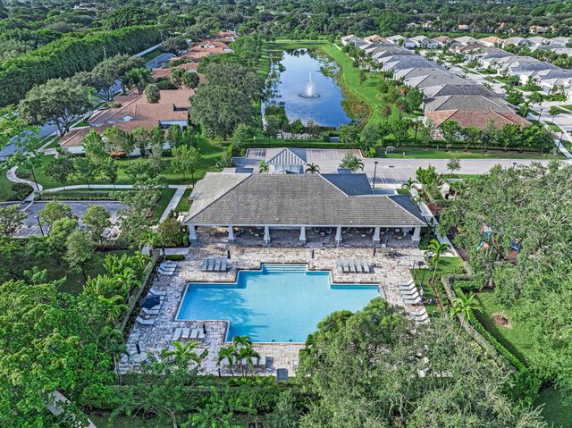 165 SHERWOOD FOREST Drive, Delray Beach, FL 33445