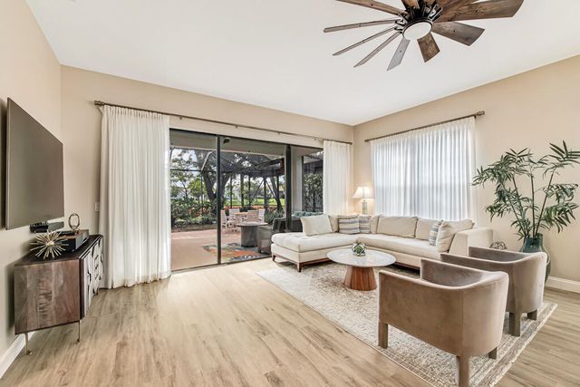165 SHERWOOD FOREST Drive, Delray Beach, FL 33445