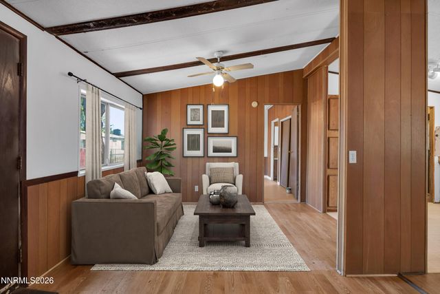 230 E Gepford Parkway, Sun Valley, NV 89433