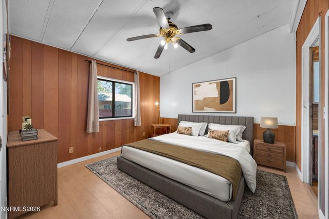 230 E Gepford Parkway, Sun Valley, NV 89433