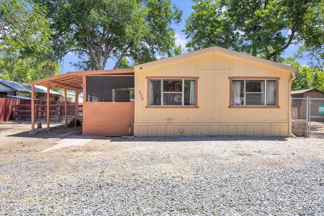 230 E Gepford Parkway, Sun Valley, NV 89433
