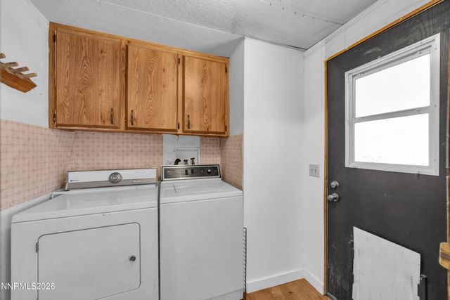 230 E Gepford Parkway, Sun Valley, NV 89433