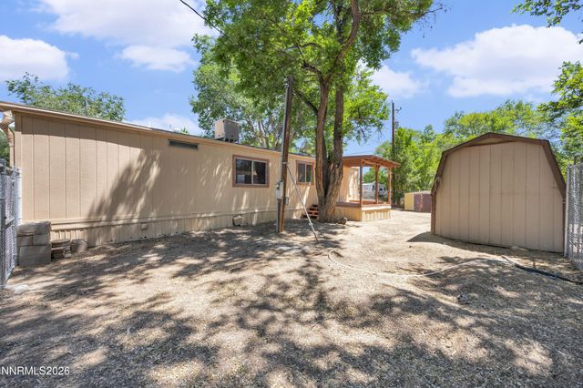 230 E Gepford Parkway, Sun Valley, NV 89433