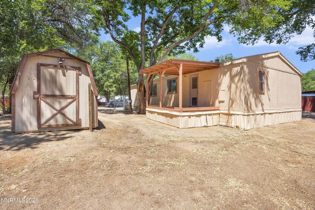 230 E Gepford Parkway, Sun Valley, NV 89433
