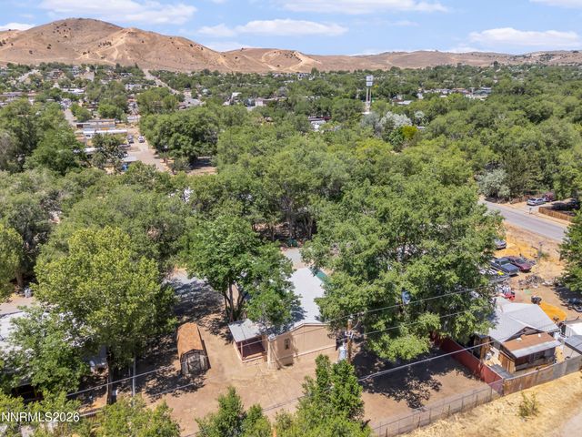 230 E Gepford Parkway, Sun Valley, NV 89433