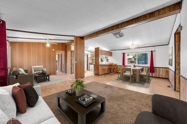 230 E Gepford Parkway, Sun Valley, NV 89433