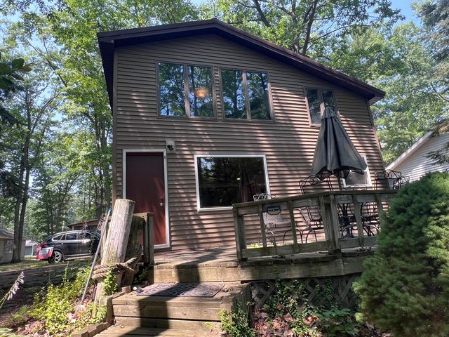 127 Laingsburg Legion Drive, Roscommon, MI 48653