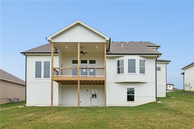 1051 Fir Lane, Liberty, MO 64068