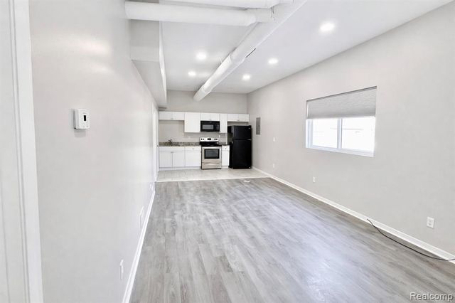 2433 Pulaski Street, Hamtramck, MI 48212