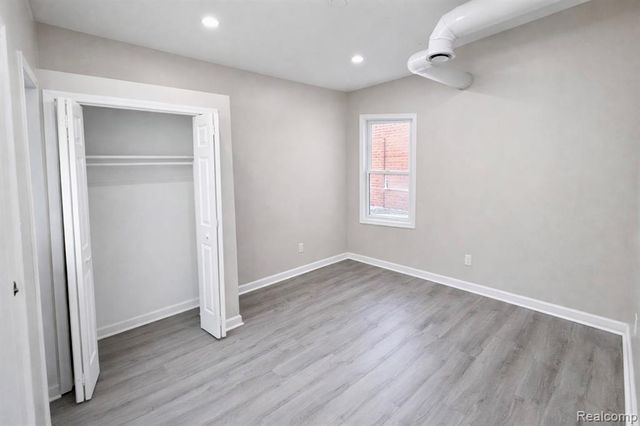 2433 Pulaski Street, Hamtramck, MI 48212