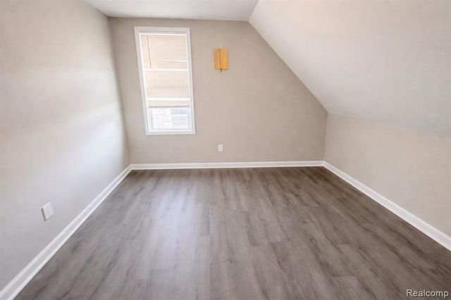 2433 Pulaski Street, Hamtramck, MI 48212
