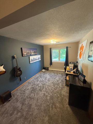 2508 Knoll Circle, Maplewood, MN 55109