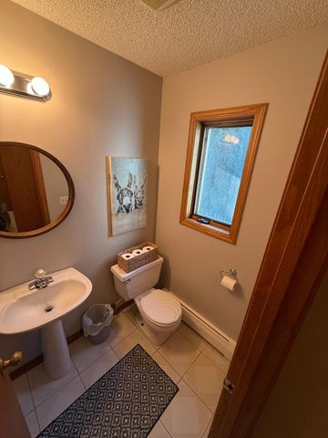 2508 Knoll Circle, Maplewood, MN 55109